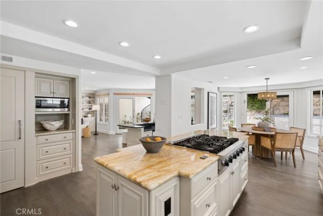 1998 Port Edward Circle, Newport Beach, CA 92660