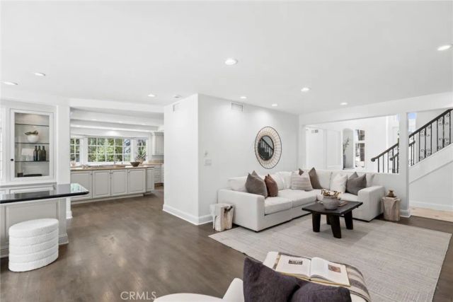 1998 Port Edward Circle, Newport Beach, CA 92660
