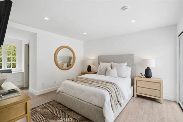 1998 Port Edward Circle, Newport Beach, CA 92660
