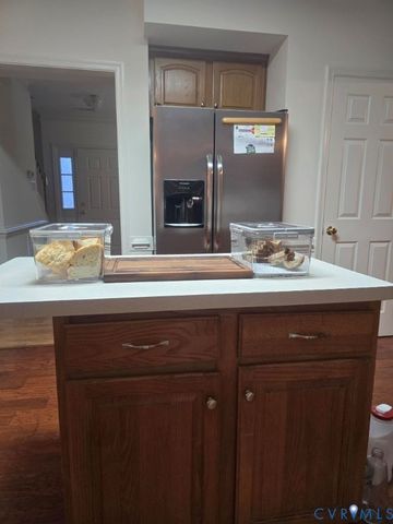 10452 Park Tree Pl, Glen Allen, VA 23060