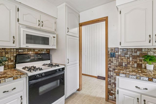 609 Mill Street, Excelsior, MN 55331