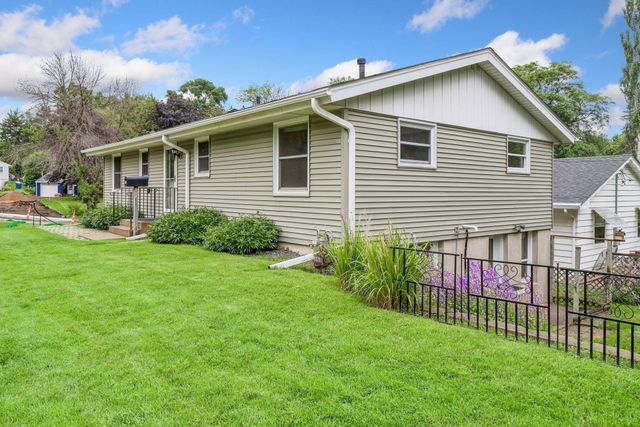 609 Mill Street, Excelsior, MN 55331