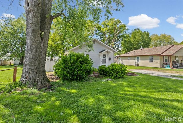 570 Shellview Street, Bethalto, IL 62010