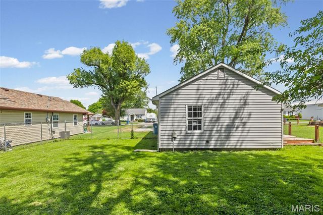 570 Shellview Street, Bethalto, IL 62010