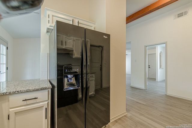 5827 Burkley Springs, San Antonio, TX 78233