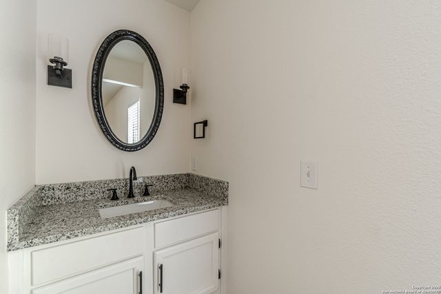 5827 Burkley Springs, San Antonio, TX 78233