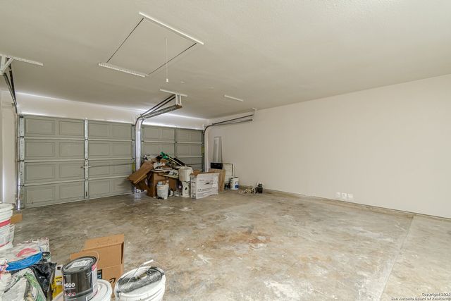 5827 Burkley Springs, San Antonio, TX 78233