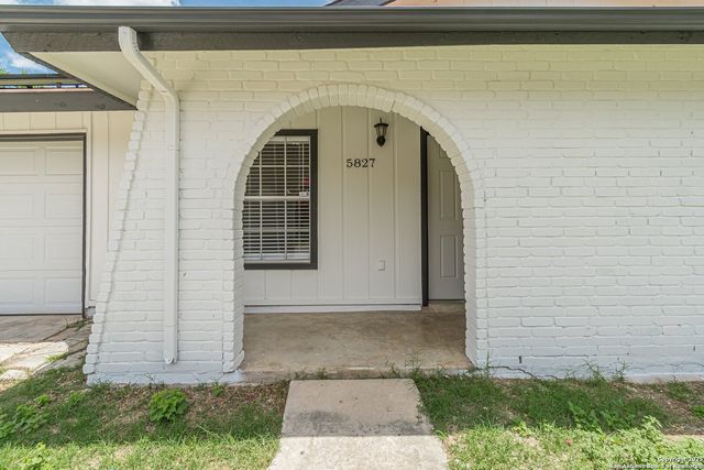 5827 Burkley Springs, San Antonio, TX 78233