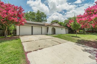 5827 Burkley Springs, San Antonio, TX 78233