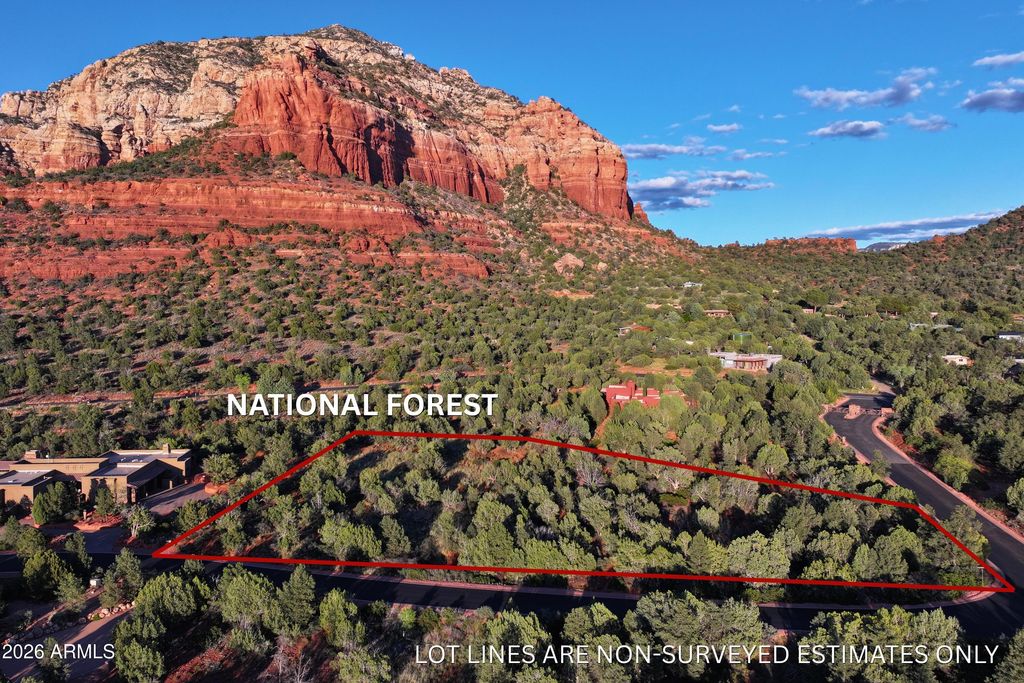 Image 4 of property listing at 110 Desert Holly Drive 3, Sedona, AZ 86336