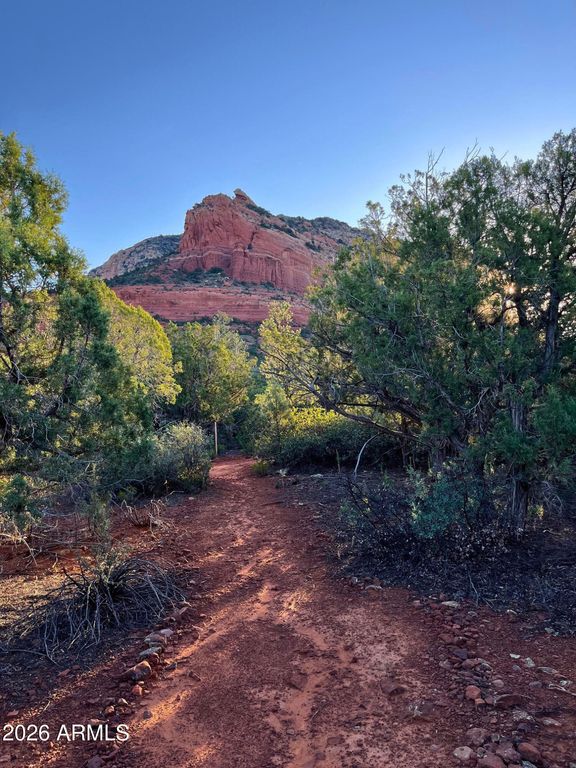 Image 7 of property listing at 110 Desert Holly Drive 3, Sedona, AZ 86336