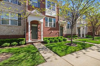 27898 Hopkins Drive, Novi City, MI 48377
