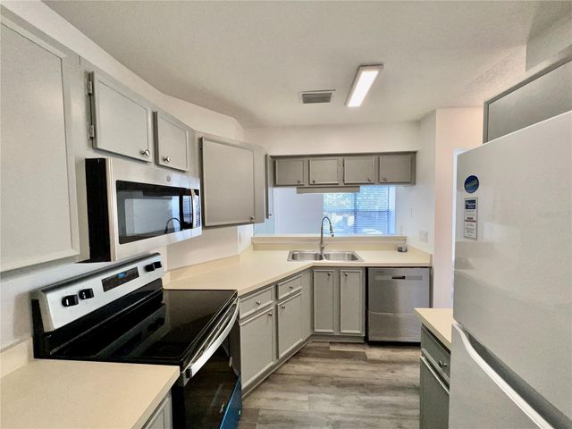 4025 ANGEL OAK COURT 203, Tampa, FL 33613