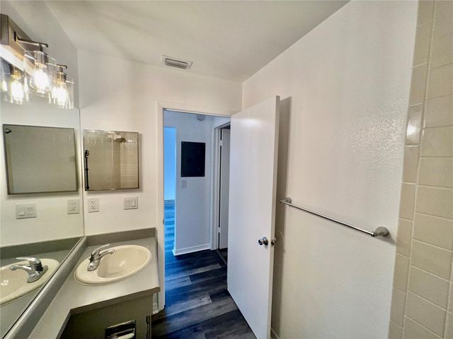 4025 ANGEL OAK COURT 203, Tampa, FL 33613