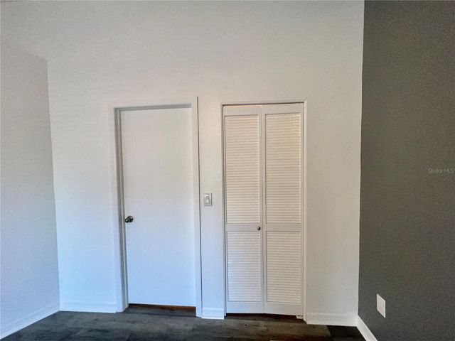 4025 ANGEL OAK COURT 203, Tampa, FL 33613