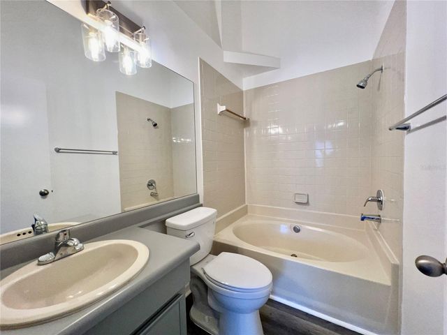 4025 ANGEL OAK COURT 203, Tampa, FL 33613