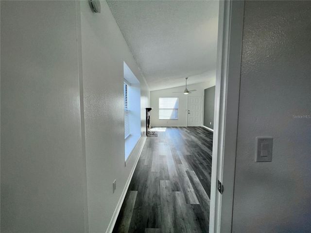 4025 ANGEL OAK COURT 203, Tampa, FL 33613