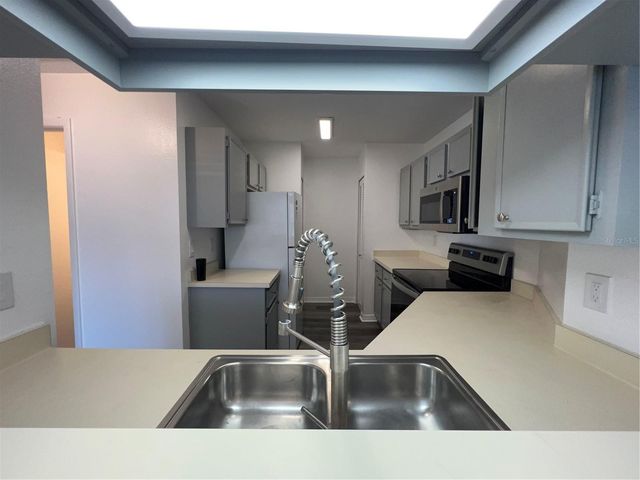 4025 ANGEL OAK COURT 203, Tampa, FL 33613