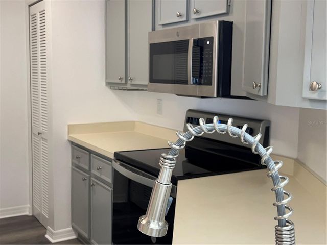 4025 ANGEL OAK COURT 203, Tampa, FL 33613