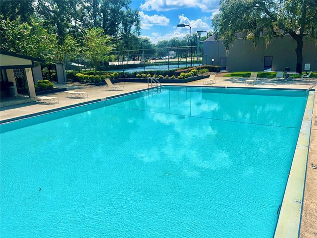 4025 ANGEL OAK COURT 203, Tampa, FL 33613