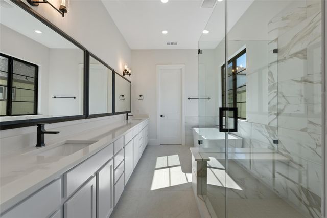 3243 Royal Oaks Hollow Lane, Houston, TX 77082