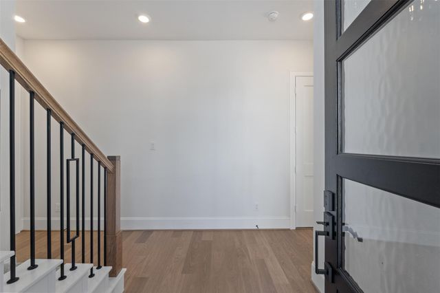 3243 Royal Oaks Hollow Lane, Houston, TX 77082