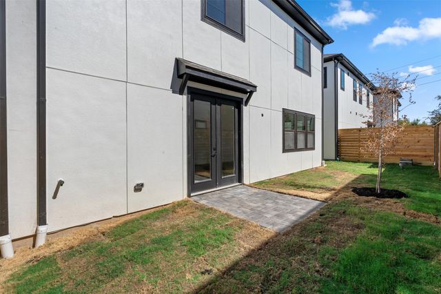 3243 Royal Oaks Hollow Lane, Houston, TX 77082