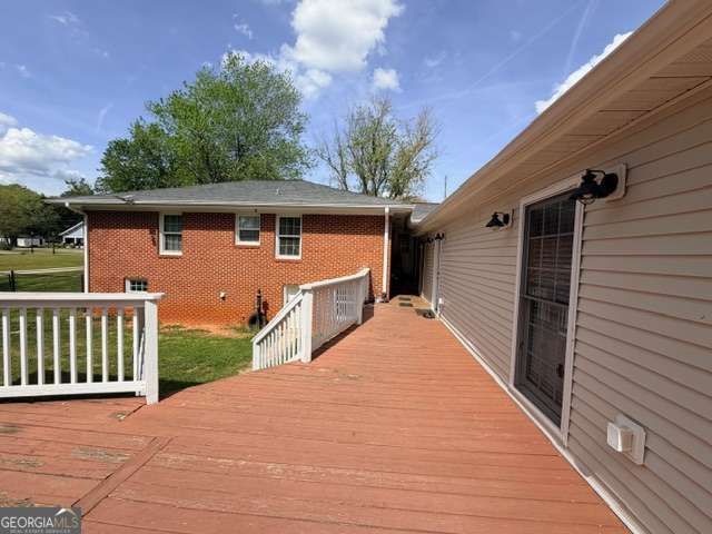 2025 Broad Street, Statham, GA 30666