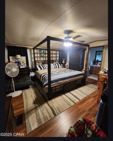 425 Coralvine Drive, Chipley, FL 32428