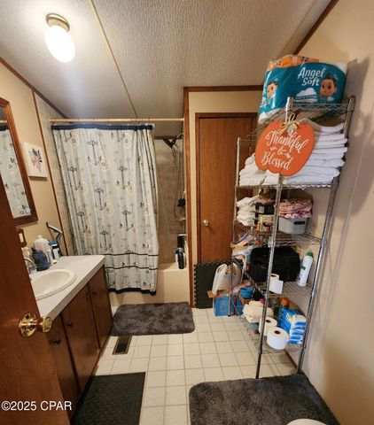 425 Coralvine Drive, Chipley, FL 32428