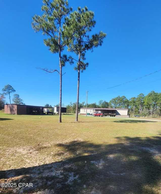 425 Coralvine Drive, Chipley, FL 32428