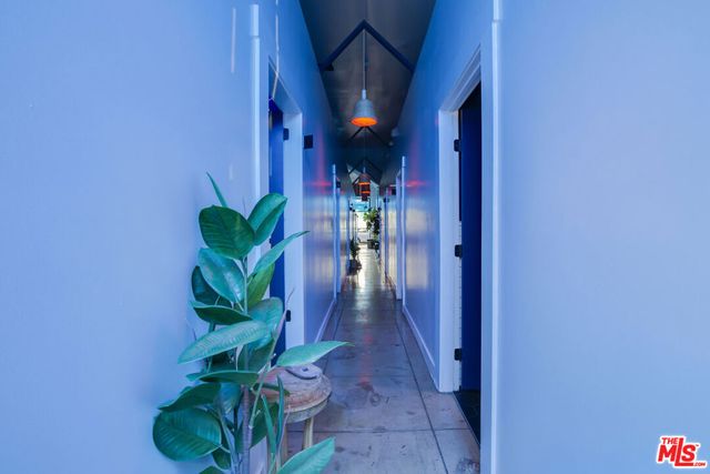 7916 Santa Monica Boulevard, West Hollywood, CA 90046