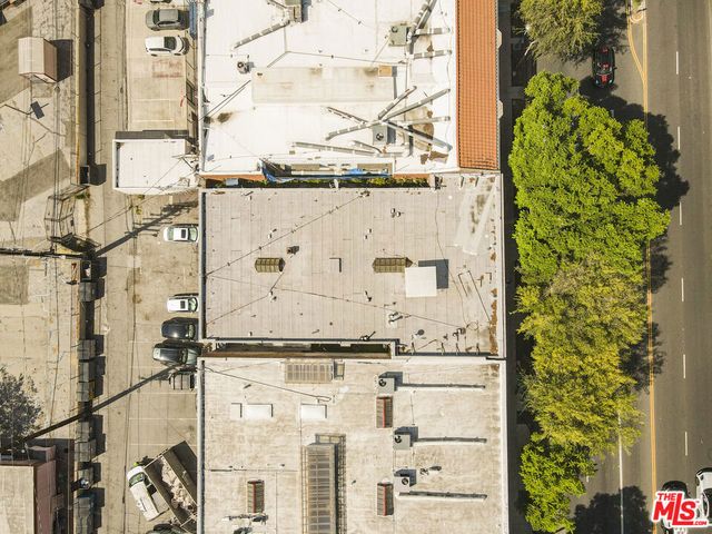 7916 Santa Monica Boulevard, West Hollywood, CA 90046