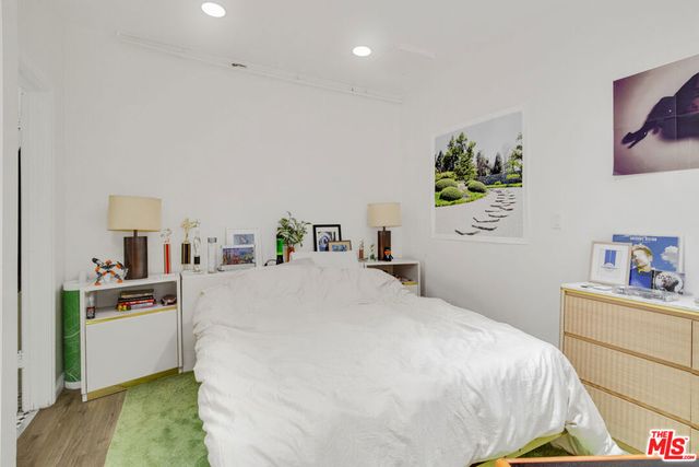 7916 Santa Monica Boulevard, West Hollywood, CA 90046