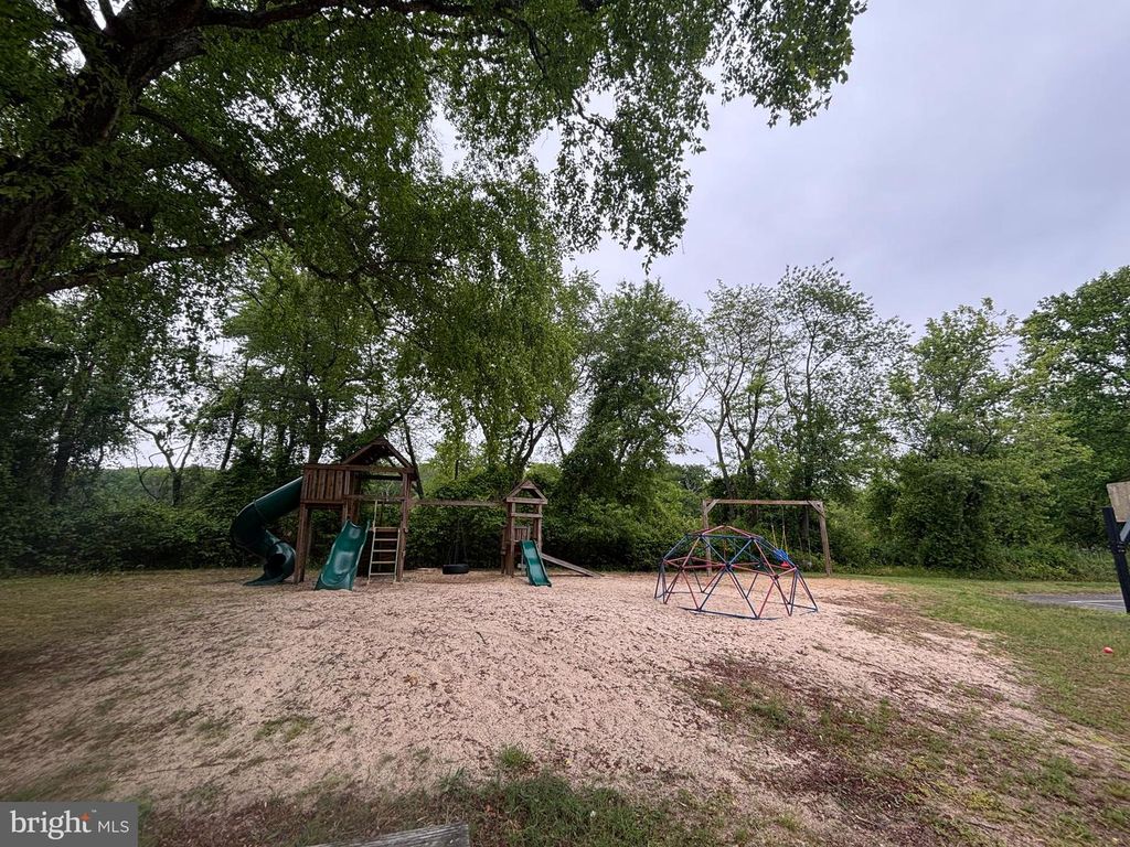 Image 36 of property listing at 52 ARDEN RD, North East, MD 21901