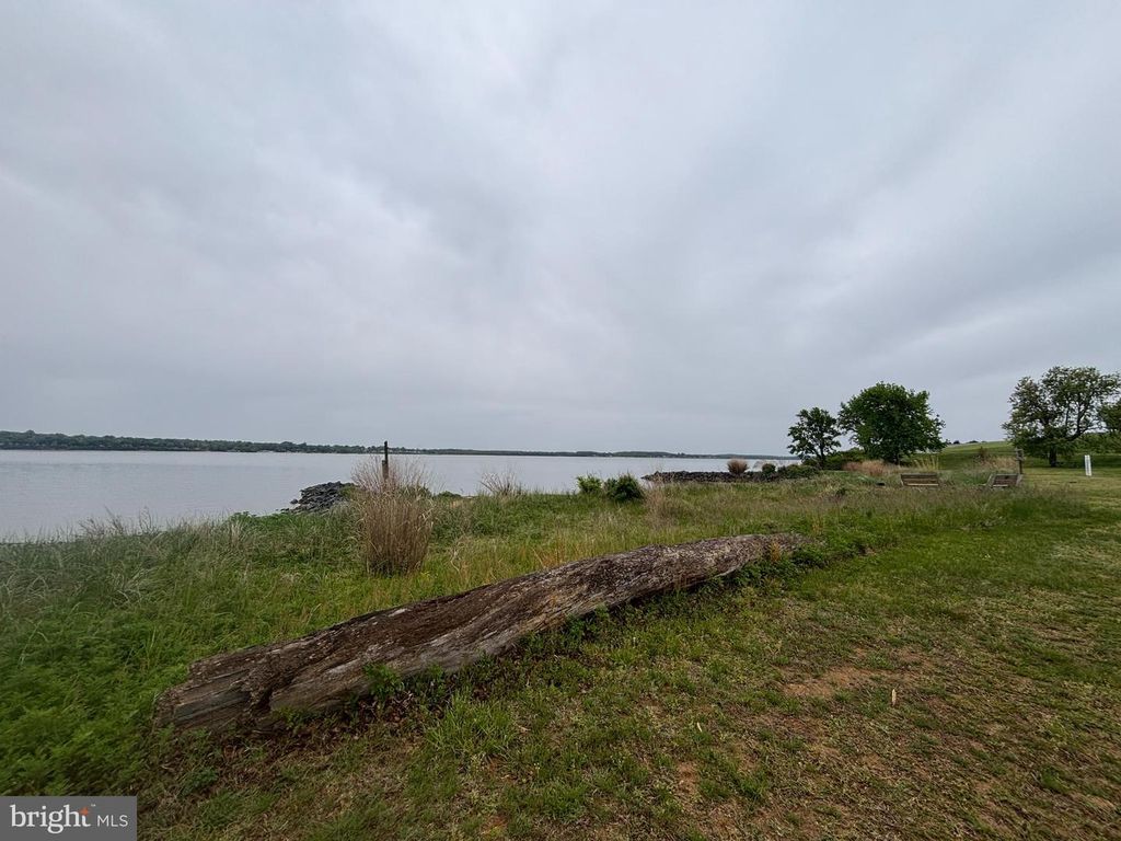 Image 42 of property listing at 52 ARDEN RD, North East, MD 21901