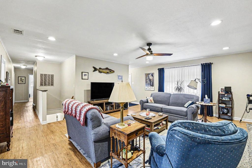Image 6 of property listing at 52 ARDEN RD, North East, MD 21901