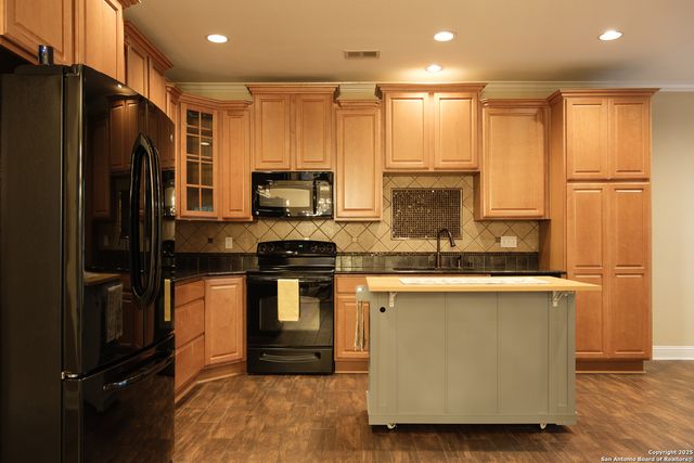 23 Jackson, San Antonio, TX 78230