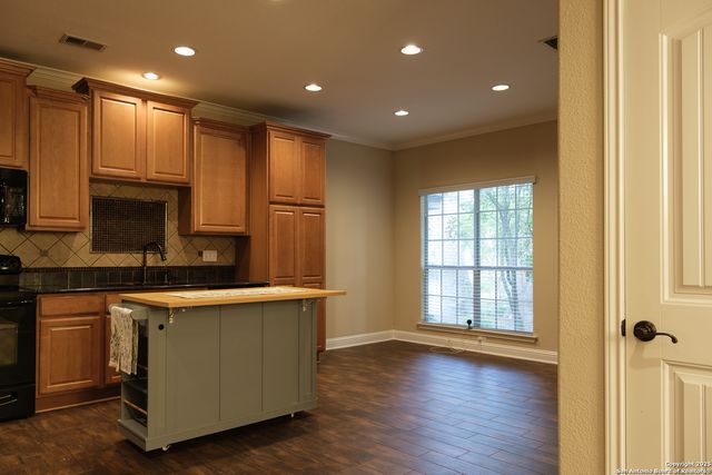 23 Jackson, San Antonio, TX 78230