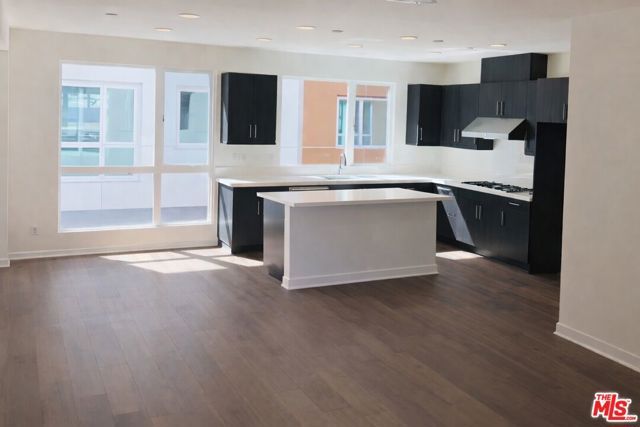 1144 W Alma Lane, Los Angeles, CA 90038