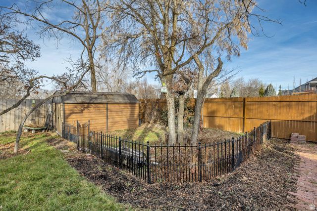 1789 N STAYNER DR, Farmington, UT 84025