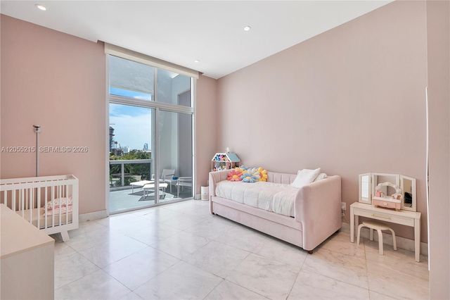2001 Meridian Ave PH-16, Miami Beach, FL 33139