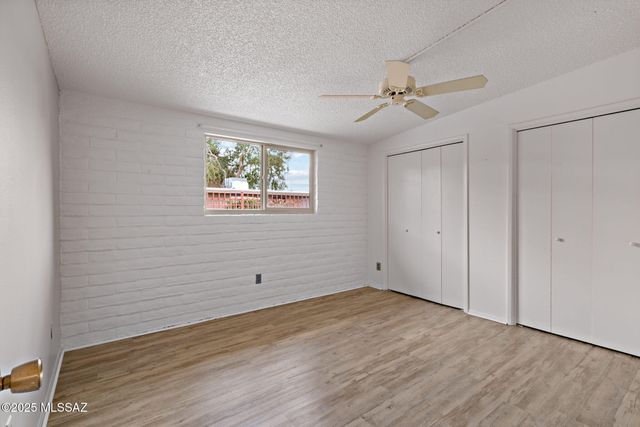 3033 E Blacklidge Drive, Tucson, AZ 85716