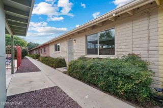 3033 E Blacklidge Drive, Tucson, AZ 85716