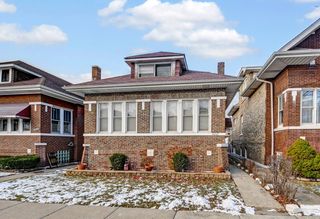 8212 S Bishop Street, Chicago, IL 60620