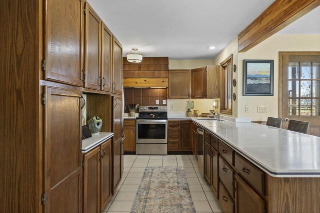 6421 Woodland Trail, Dane, WI 53529