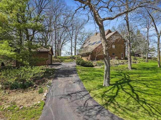 6421 Woodland Trail, Dane, WI 53529
