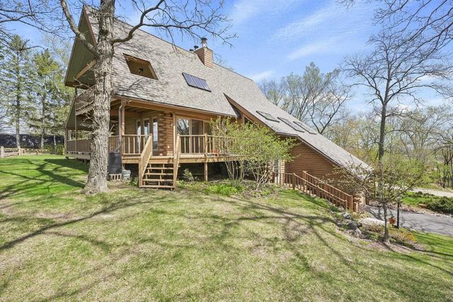 6421 Woodland Trail, Dane, WI 53529
