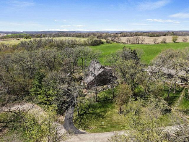 6421 Woodland Trail, Dane, WI 53529