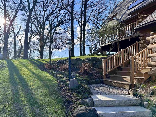6421 Woodland Trail, Dane, WI 53529